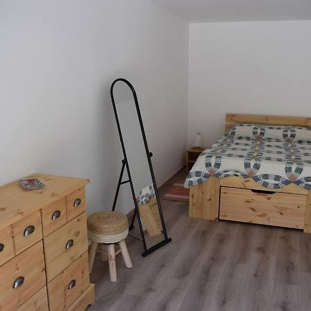 Appartement Neuf Et Independant Dans Rez-De-Villa Vallauris Exterior foto